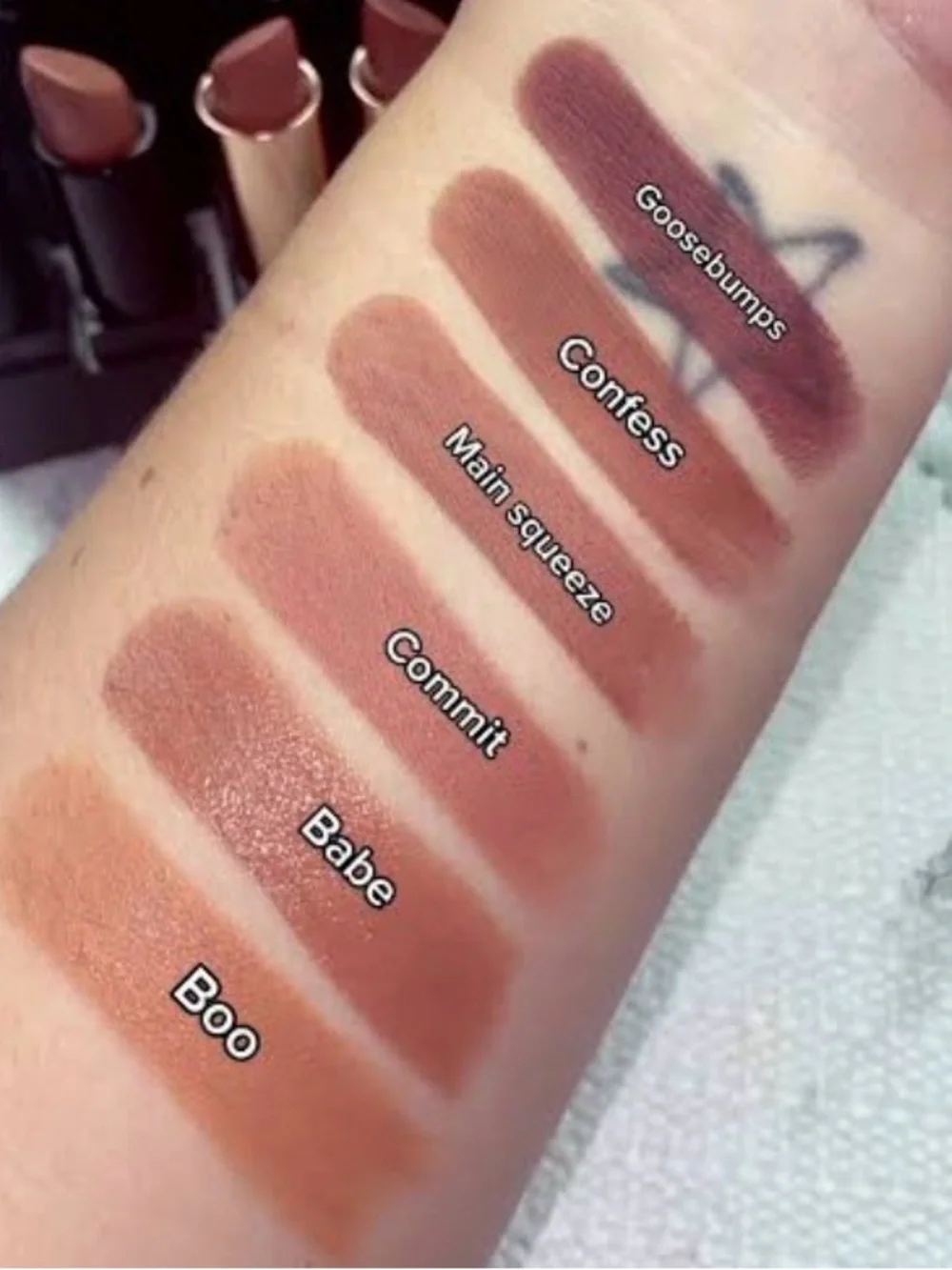 Morphe COMMIT Nude Lipstick — Neutral Beige